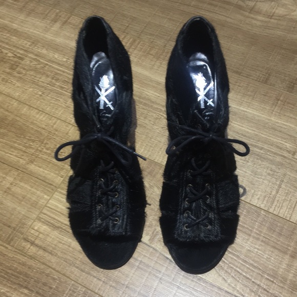 Opening Ceremony pony hair gladiator heel size EU 38 - Picture 3 of 8